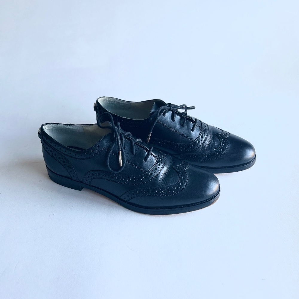 Michael Kors Black Genuine Leather Rubber Outsole Oxfords size 8